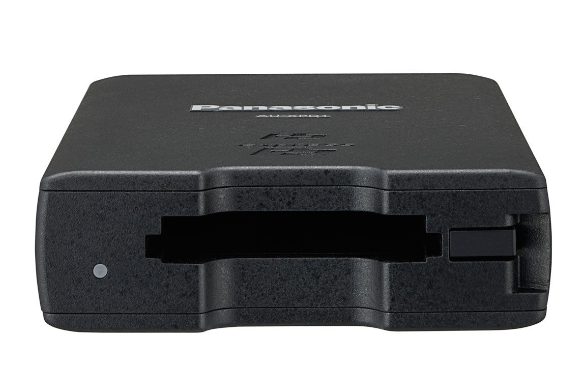 AU-XPD1 USB 3.0 expressP2 Card Drive | Panasonic North